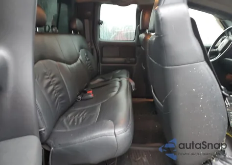 2001 Chevrolet Silverado K1500 из США, поврежденный, VIN 1GCEK19T91E117003